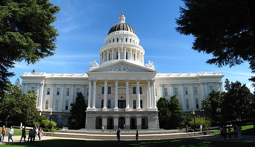 HOA Turf Laws Unenforced in Sacramento