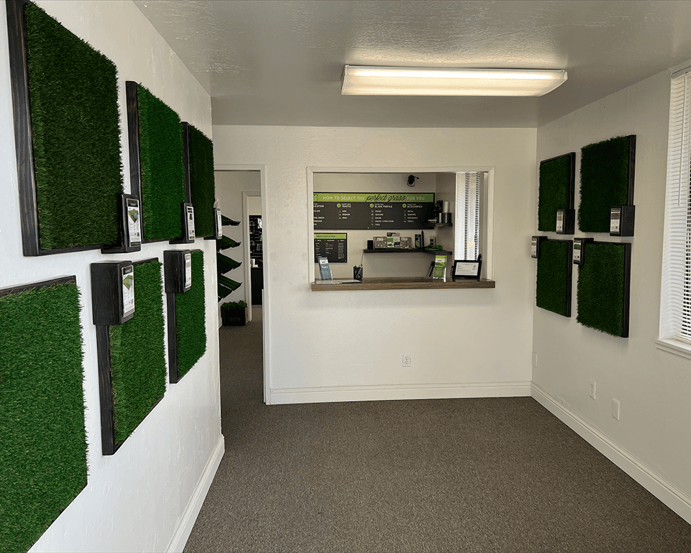 Purchase Green Artificial Grass of Monterey Showroom